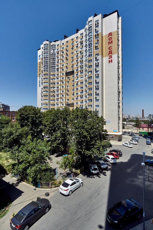 Aparthotel On Filatova Standart Krasnodar Ngoại thất bức ảnh